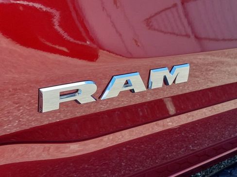 Used 2025 RAM 1500 Laramie w/ Sport Appearance Package AWD/4WD image 8