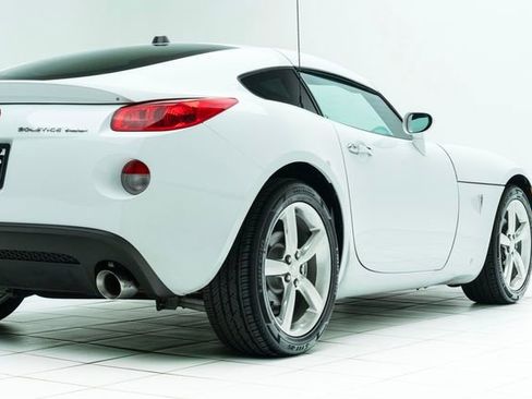 Used 2009 Pontiac Solstice GXP image 13