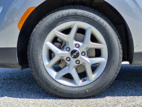 Used 2024 Kia Soul LX w/ Option Group 015 FWD image 6