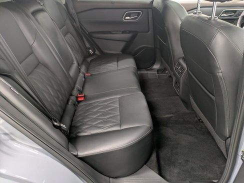 Used 2023 Nissan Rogue Platinum w/ Platinum Premium Package image 26