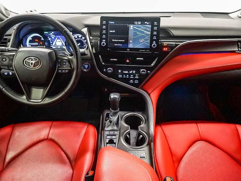 Used 2021 Toyota Camry XSE w/ Navigation Upgrade Package image 13