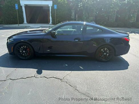 Used 2023 BMW M440i Coupe RWD image 4