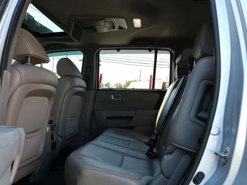 Used 2014 Honda Pilot Touring image 29