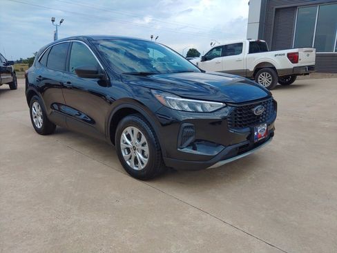 Used 2024 Ford Escape Active FWD image 1