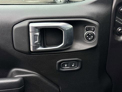 Certified 2024 Jeep Wrangler Sport S image 13