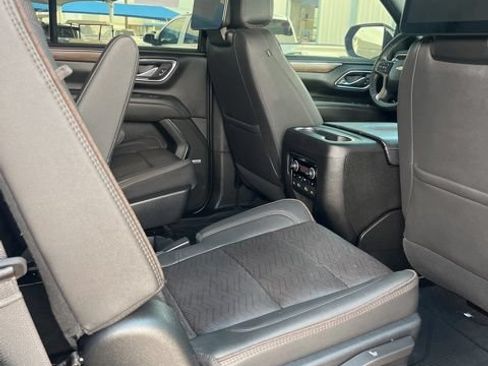 Used 2023 Chevrolet Tahoe High Country AWD/4WD image 11