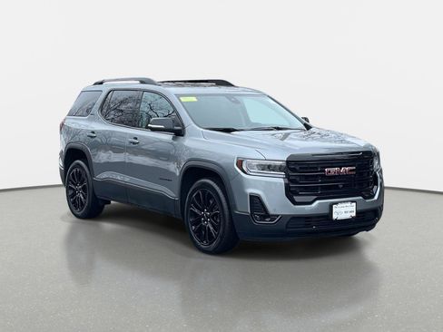 Used 2023 GMC Acadia SLT w/ Elevation Edition image 3