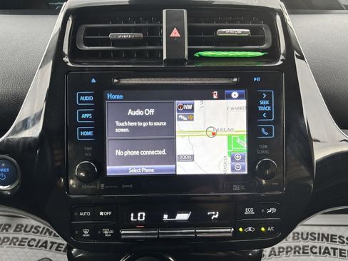 Used 2018 Toyota Prius Prime Plus image 22