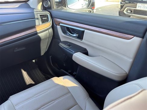 Used 2022 Honda CR-V Touring image 29