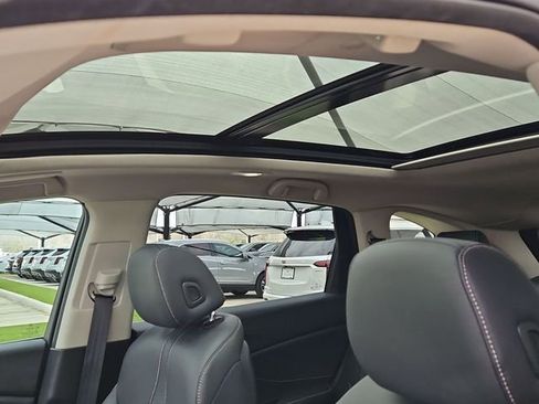 Used 2023 Acura RDX w/ Technology Package image 8