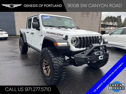 Used 2025 Jeep Gladiator Rubicon w/ Convenience Group image 1
