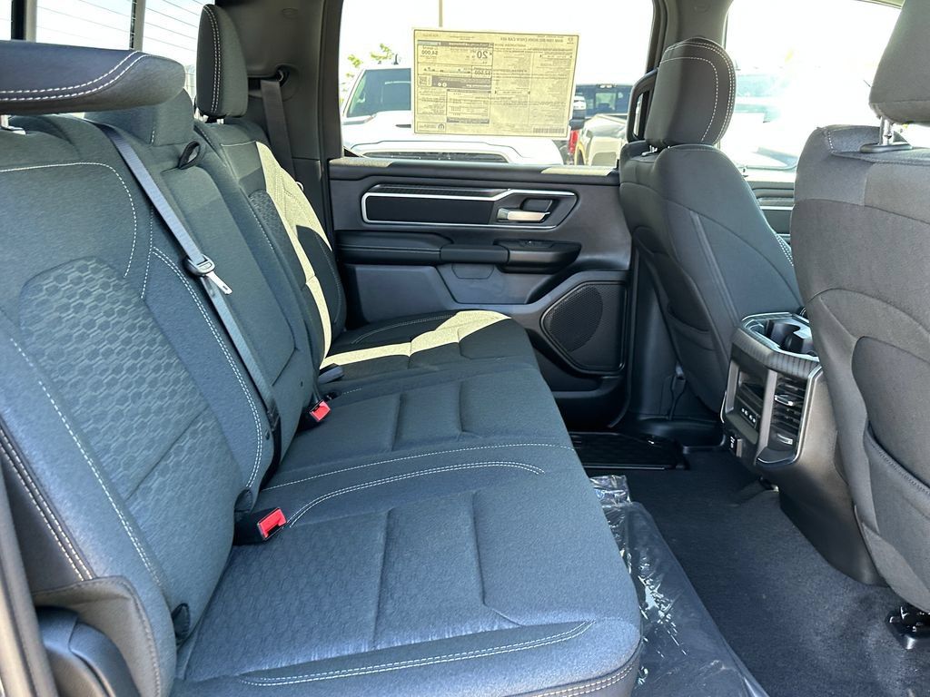 New 2026 RAM 1500 Big Horn AWD/4WD image 16