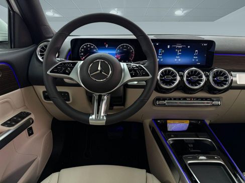 New 2026 Mercedes-Benz GLB 250 image 26