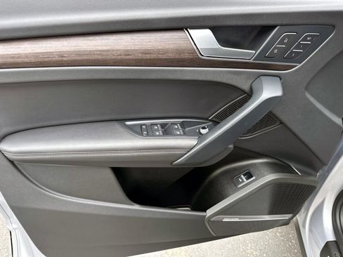 Used 2023 Audi Q5 2.0T Premium Plus w/ Premium Plus Package image 11