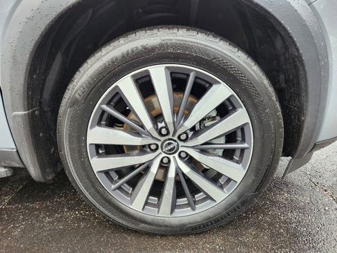 Used 2022 Nissan Pathfinder Platinum w/ Cargo Package image 7