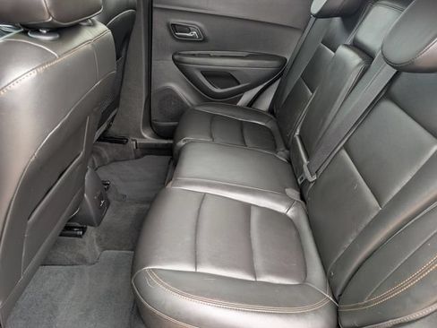 Used 2019 Chevrolet Trax Premier AWD/4WD image 26