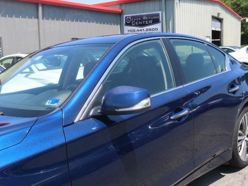 Used 2019 INFINITI Q50 Signature Edition AWD/4WD image 4