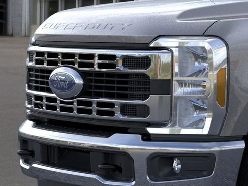 New 2026 Ford F250 XLT w/ Snow Plow/Camper Package AWD/4WD image 17