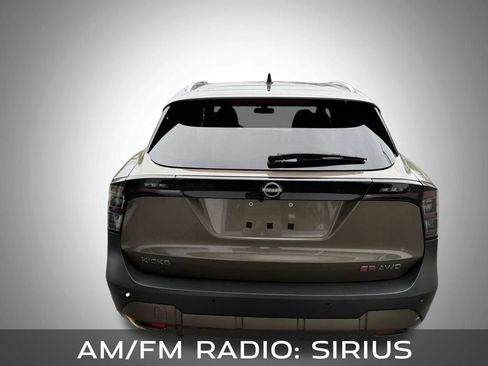 Used 2025 Nissan Kicks SR AWD/4WD image 4