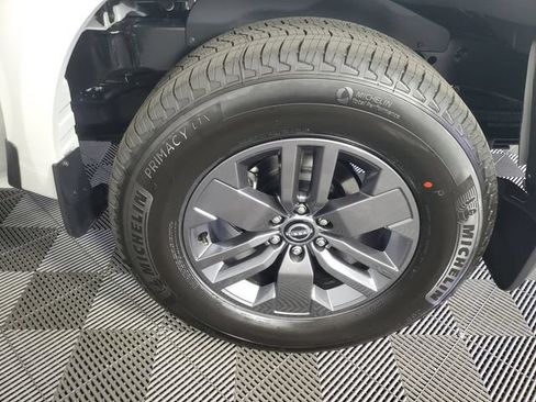 New 2026 Nissan Frontier SV w/ SV Convenience Package RWD image 9