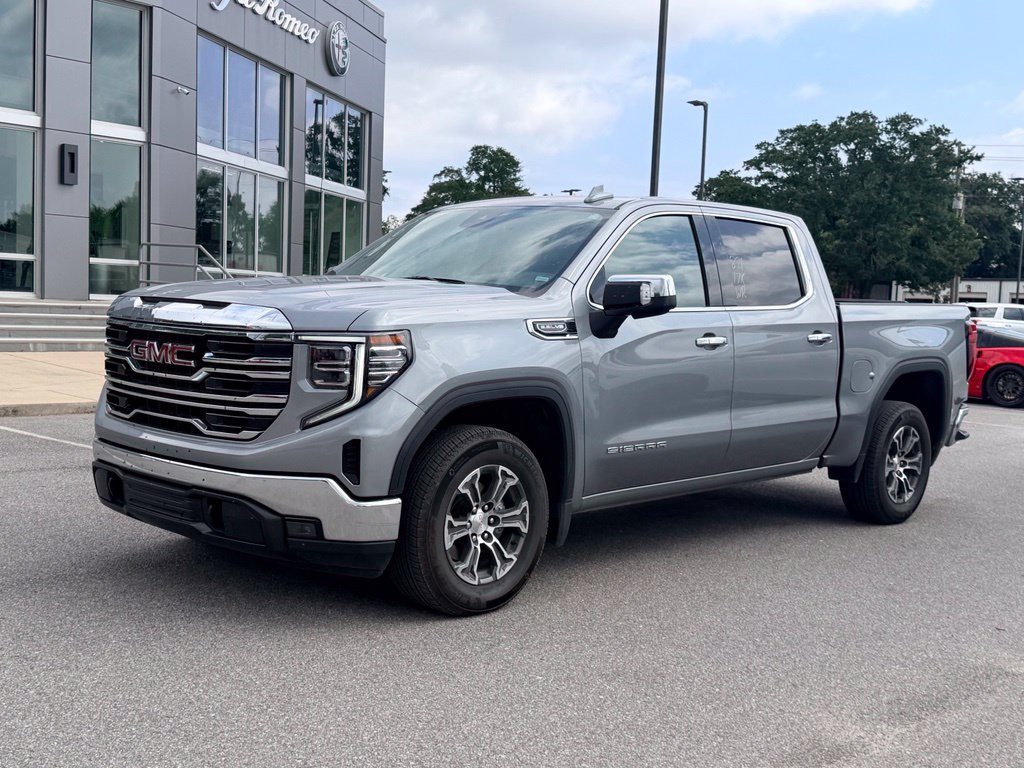 Used 2026 GMC Sierra 1500 SLT RWD image 1