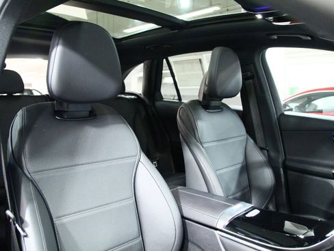 Certified 2025 Mercedes-Benz GLC 300 4MATIC image 23