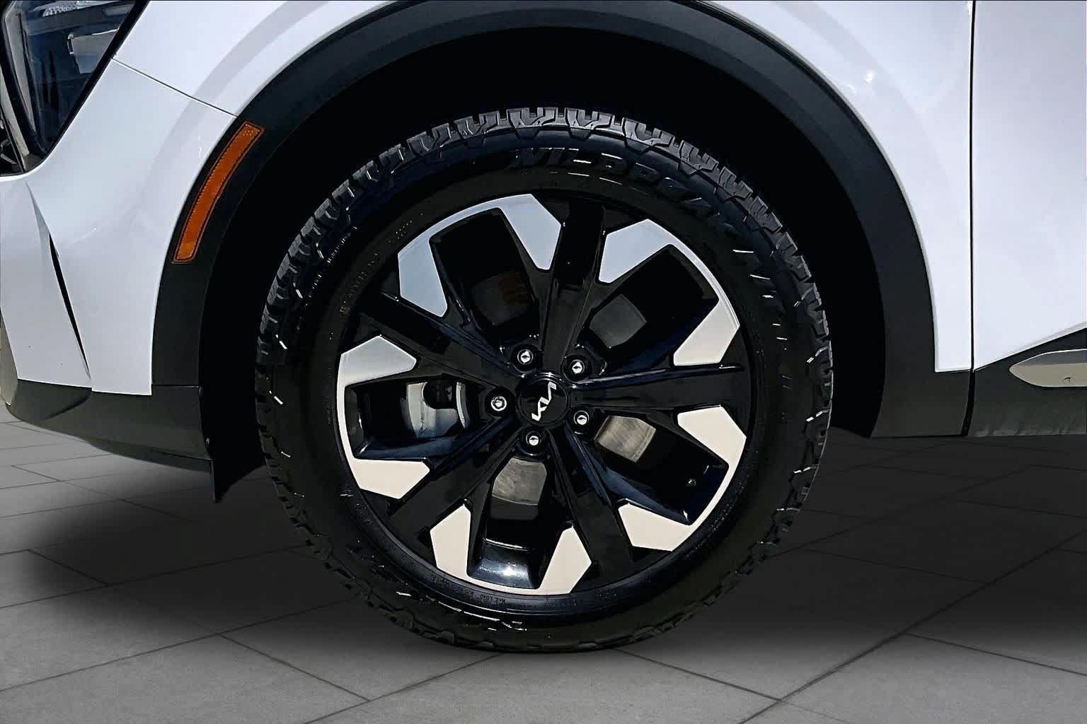 Used 2023 Kia Sportage X-Line w/ X-Line Premium Package AWD/4WD image 11