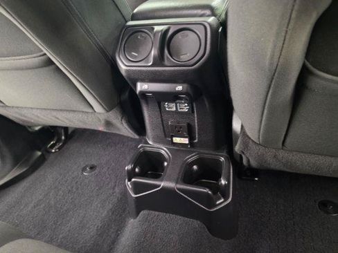 Used 2019 Jeep Wrangler Unlimited Sahara AWD/4WD image 40