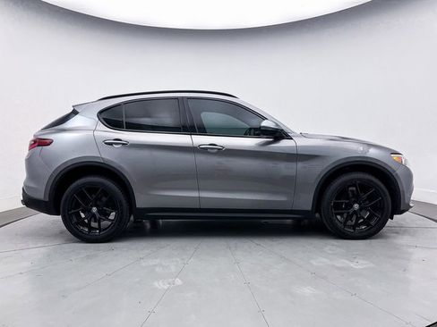 Used 2018 Alfa Romeo Stelvio Ti Sport image 12