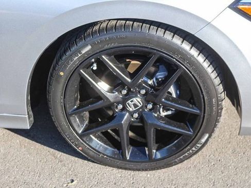 Used 2023 Honda Civic Sport image 14