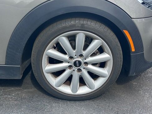 Used 2020 MINI Cooper 2-Door Hardtop image 6