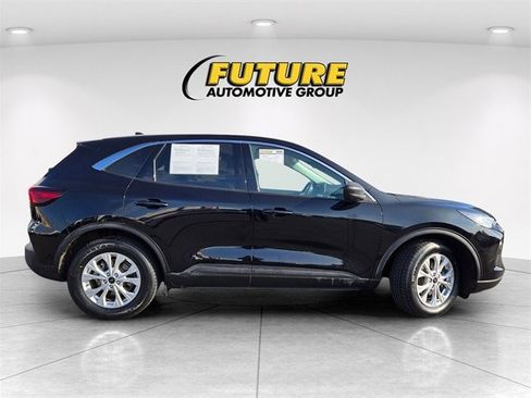 Certified 2023 Ford Escape Active image 3