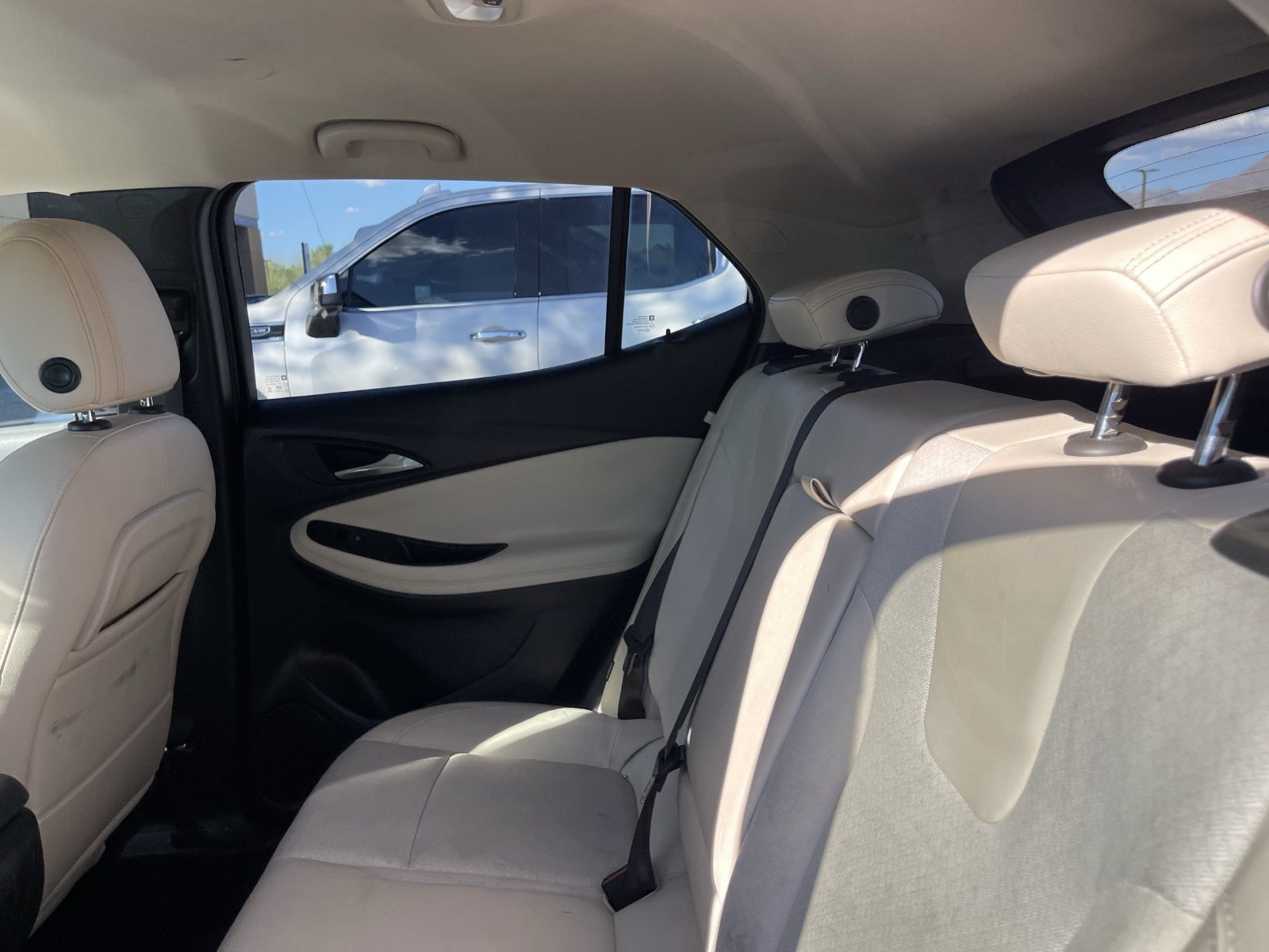 Used 2021 Buick Encore GX Select w/ Sport Touring Package FWD image 8