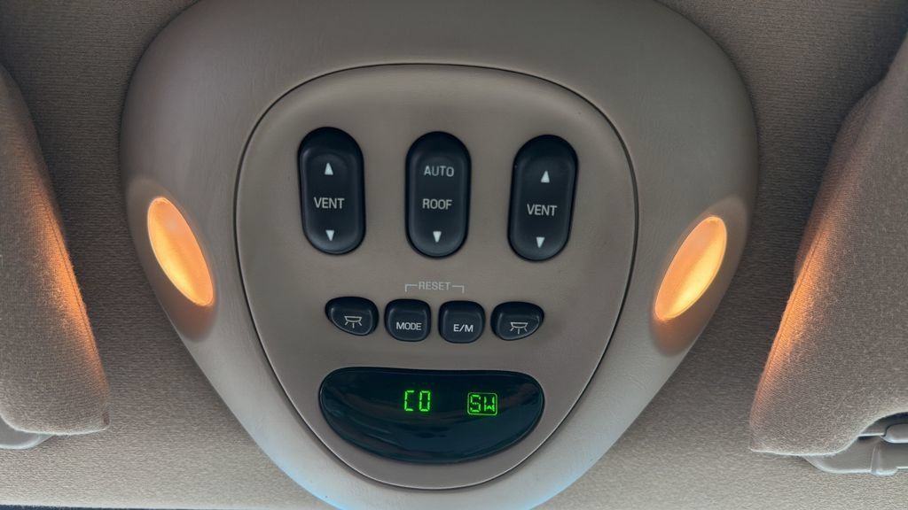 Used 2001 Ford Expedition Eddie Bauer AWD/4WD image 27