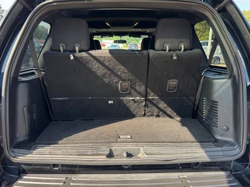 Used 2016 Ford Expedition XLT AWD/4WD image 13