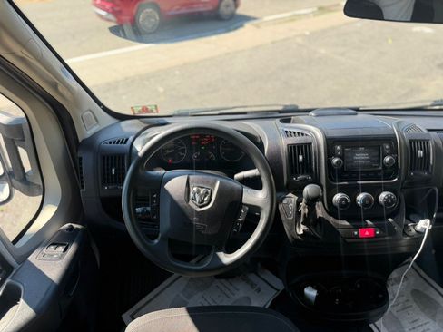 Used 2018 RAM ProMaster 1500 FWD image 16