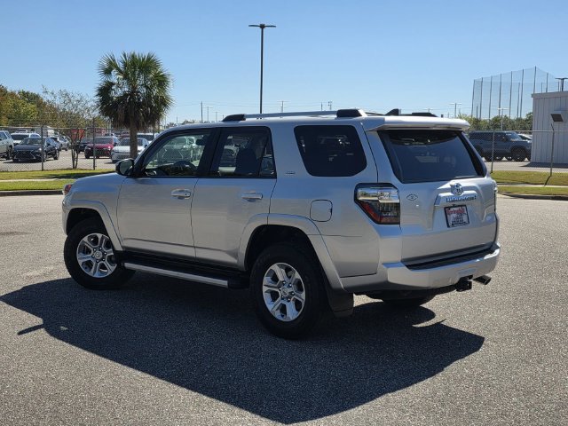 Certified 2022 Toyota 4Runner SR5 AWD/4WD image 4