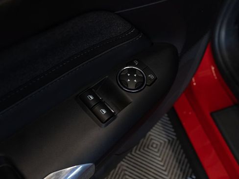 Used 2025 Ford Mustang GT RWD image 16