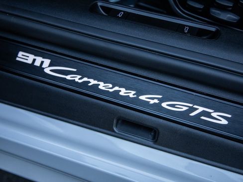 Certified 2025 Porsche 911 Carrera 4 GTS image 28