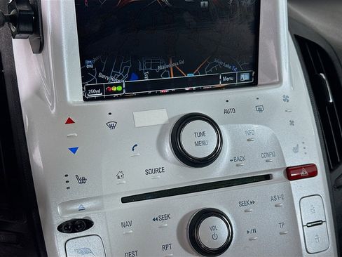 Used 2013 Chevrolet Volt w/ Enhanced Safety Package 2 image 24