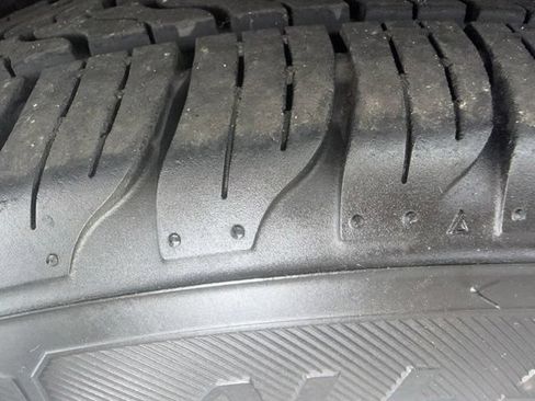Used 2016 Toyota Prius Two FWD image 22
