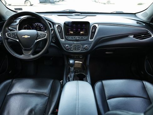 Used 2024 Chevrolet Malibu LT image 27