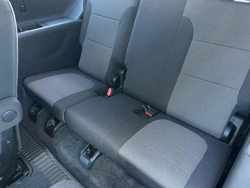 Used 2019 Chevrolet Traverse LT image 16