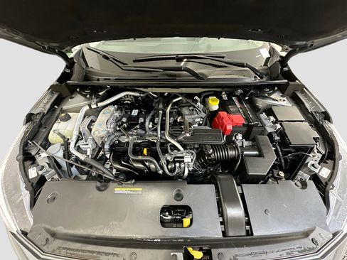 Used 2024 Nissan Sentra S image 33