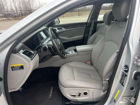 Used 2015 Hyundai Genesis 3.8 image 27