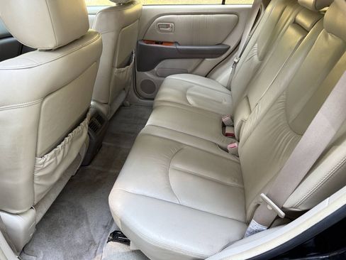 Used 2000 Lexus RX 300 4WD w/ Premium Pkg image 15