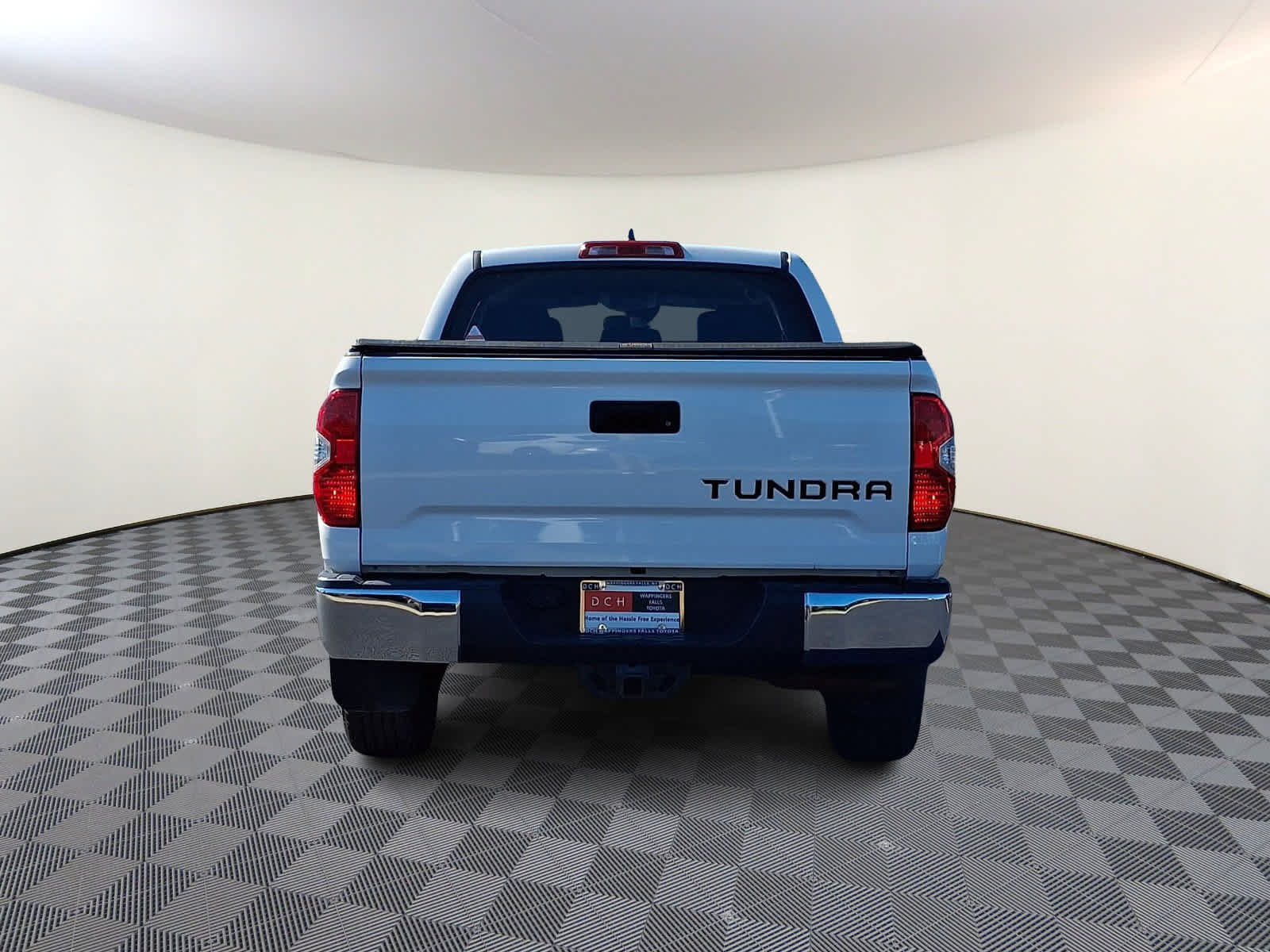 Used 2020 Toyota Tundra SR5 w/ TRD Off-Road Package AWD/4WD image 6