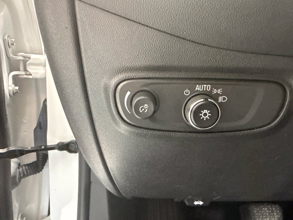 Used 2024 Chevrolet Equinox LT AWD/4WD image 17