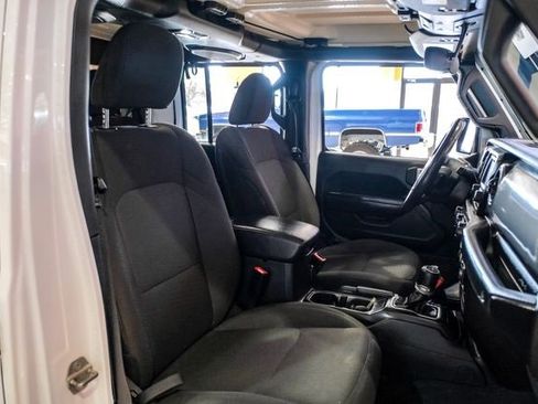 Used 2020 Jeep Gladiator Sport w/ Quick Order Package 24S image 33