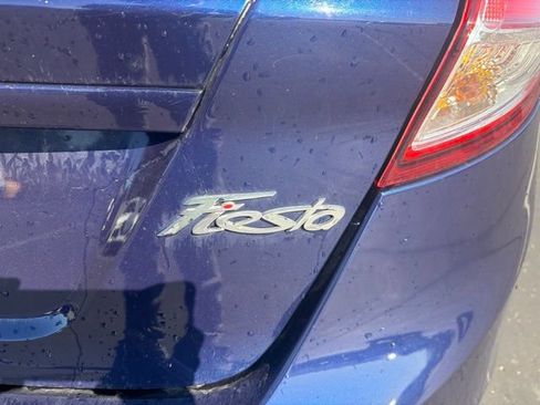 Used 2016 Ford Fiesta SE w/ Equipment Group 201A FWD image 10